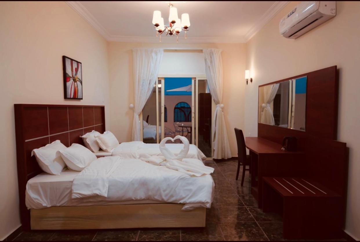 Arees Beach Hotell Rayyis Exteriör bild