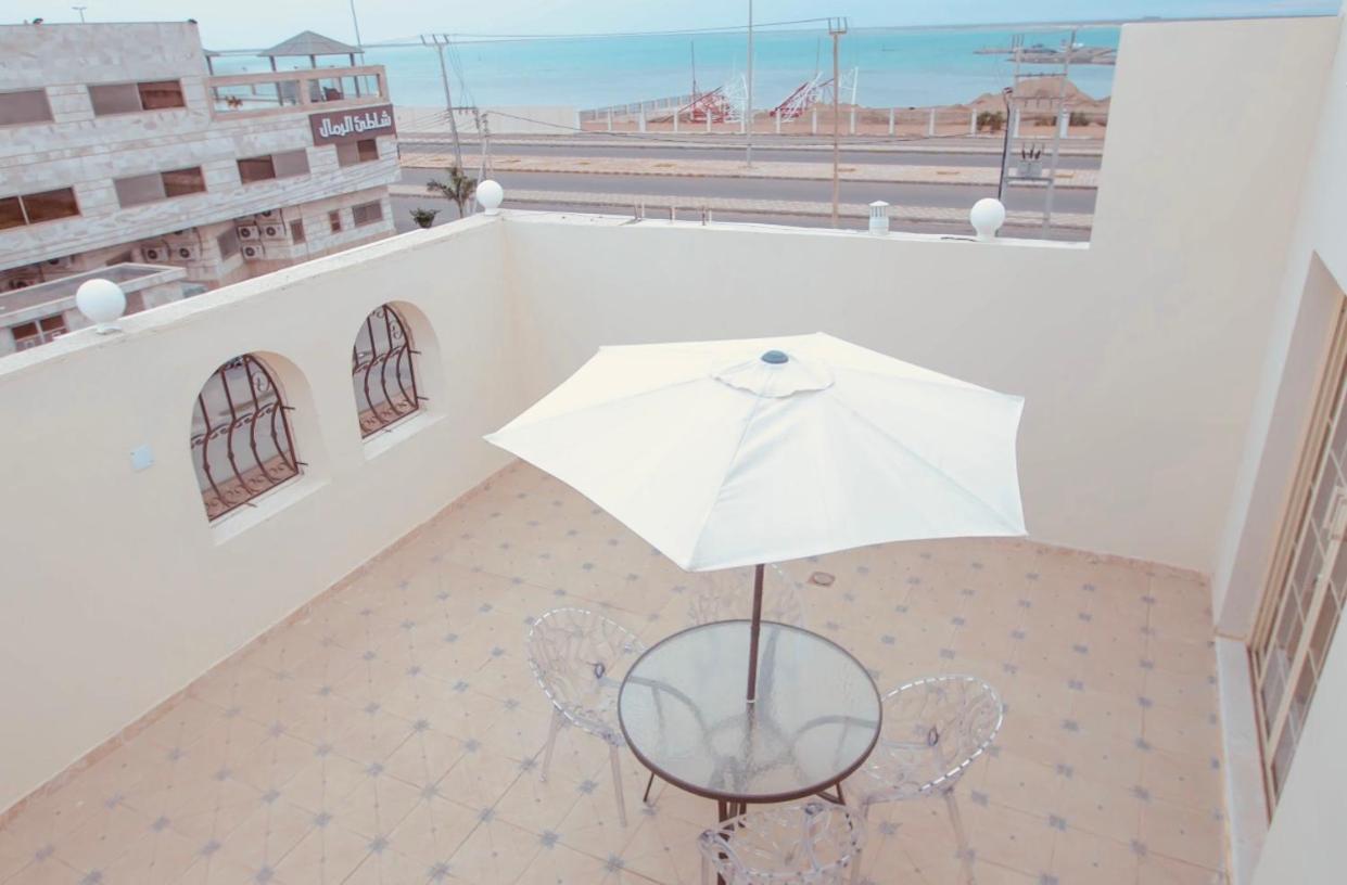 Arees Beach Hotell Rayyis Exteriör bild